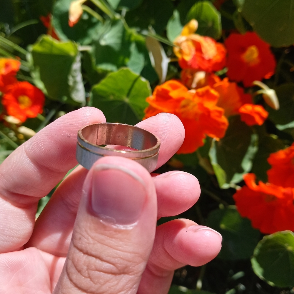 Ring - Picture 2 of 5